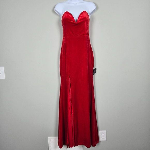 Lulus Dresses & Skirts - Lulus Womens Velvet Maxi Dress Size M Red Cocktail Glam Occasion Vamp Event NWT